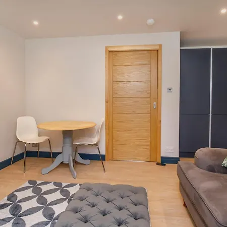 Апартаменты Spen Lane Apartments, Centre *