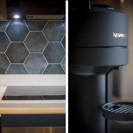 Spen Lane Apartments, Centre *